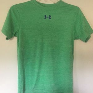 Under Armour T-shirt